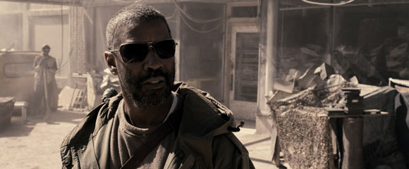 DENZEL WASHINGTON as Eli in Alcon Entertainment's action adventure film THE BOOK OF ELI, a Warner Bros. Pictures release. Photo courtesy of Warner Bros. Pictures